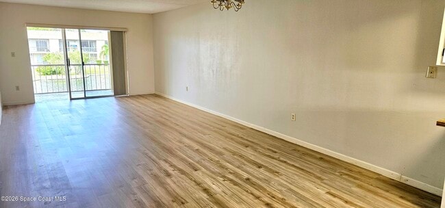 Building Photo - 2135 N Courtenay Pkwy