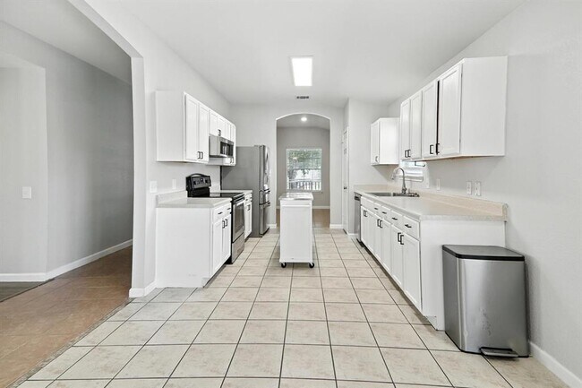 Building Photo - 12613 Paloma Blanca Way