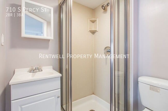 Building Photo - 710 S Percy St