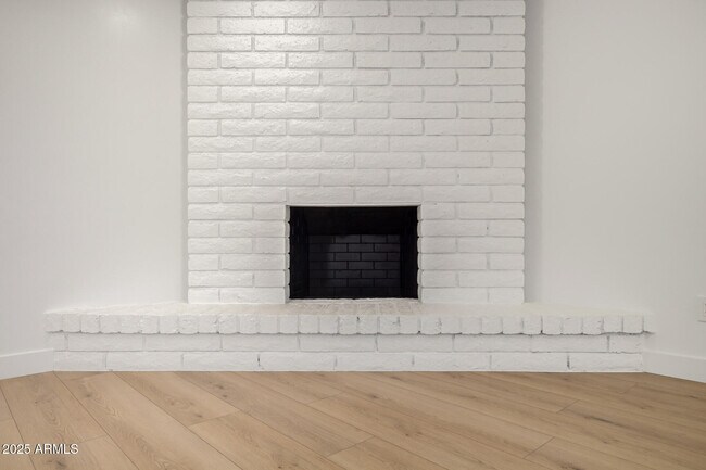 Building Photo - 5038 E Winchcomb Dr