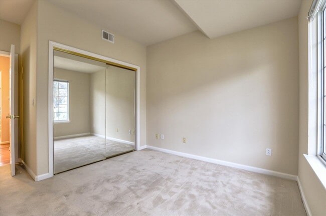 Building Photo - Cupertino Home for Rent!