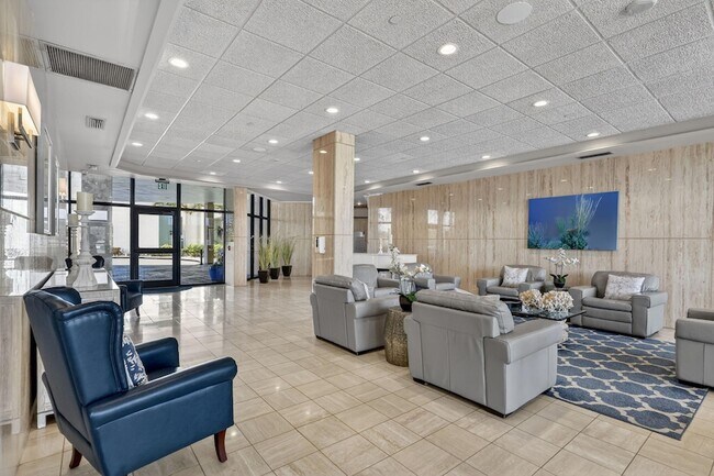 Building Photo - 9650 S Ocean Dr