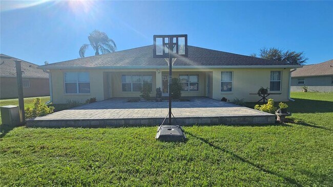 Building Photo - 6738 Ashbury Dr