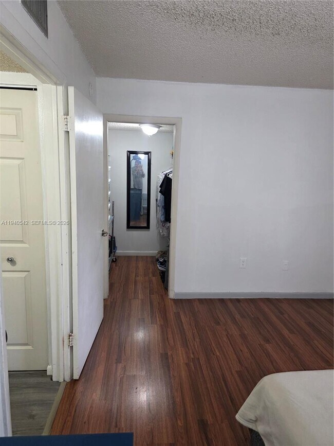 Building Photo - 8065 SW 107th Ave