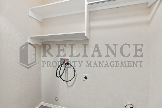 Building Photo - 4206 Newell St