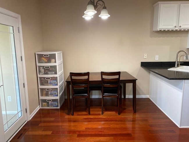 Building Photo - 5030 Archer Ln N