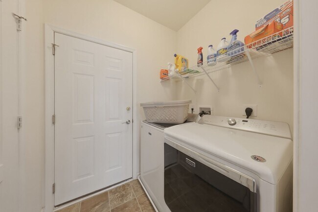 Building Photo - 2717 Van Cliburn Cir