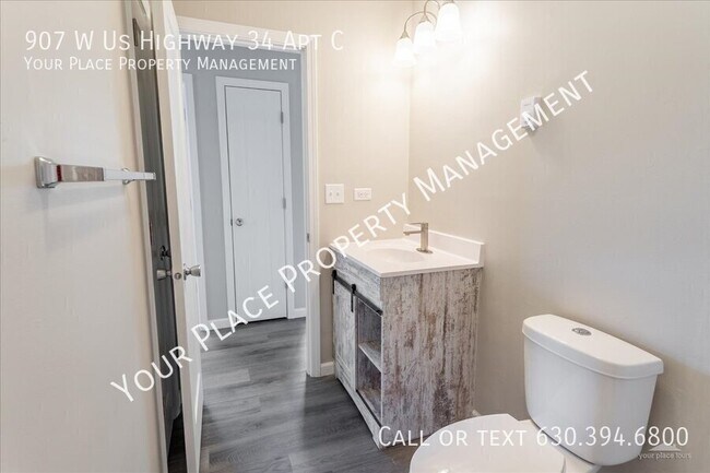 Building Photo - 907 W Us Highway 34 Apt C-