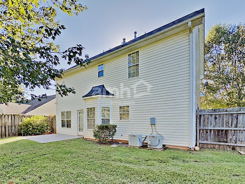 Building Photo - 117 Carl Barrett Dr