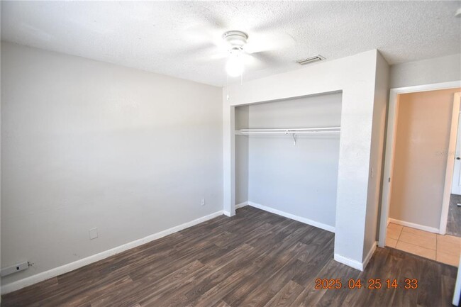 Building Photo - 12203 N 9th St