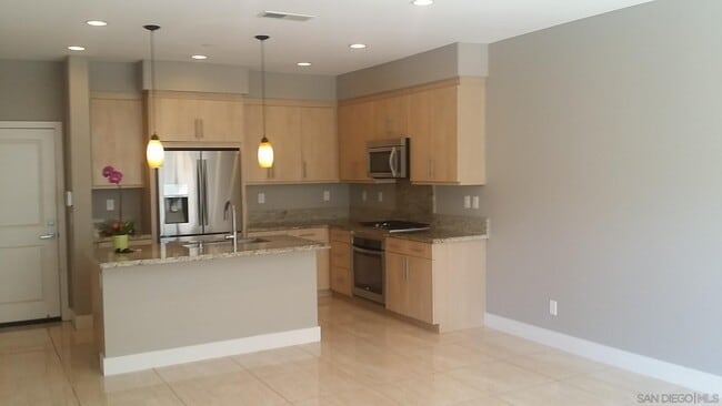 Building Photo - 1660 Fairlead Ave