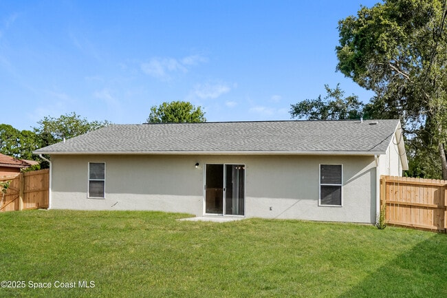Building Photo - 1722 Elmhurst Cir SE