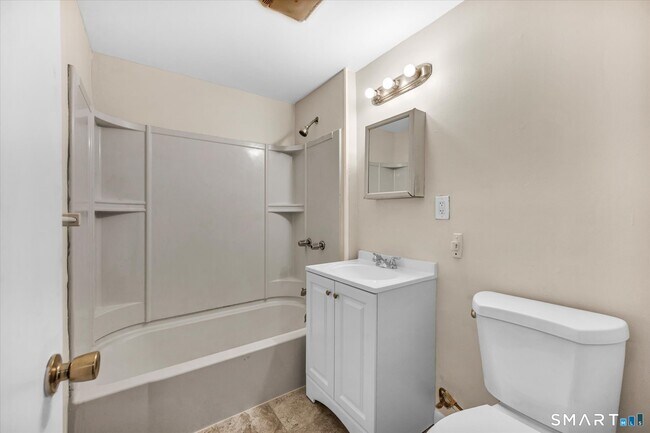 Building Photo - 128-130-130 Sisson St