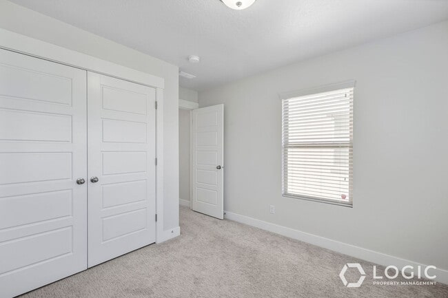 Building Photo - Beautiful Home, 1/2 off 1st Month Rent!