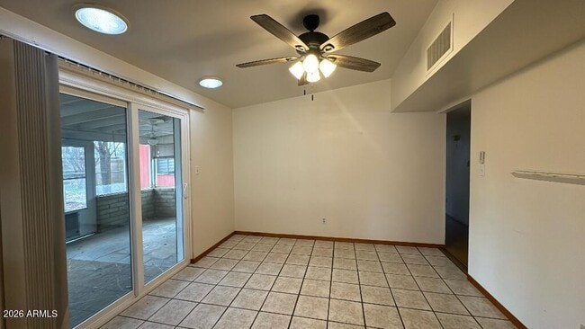 Building Photo - 35 E James Dr