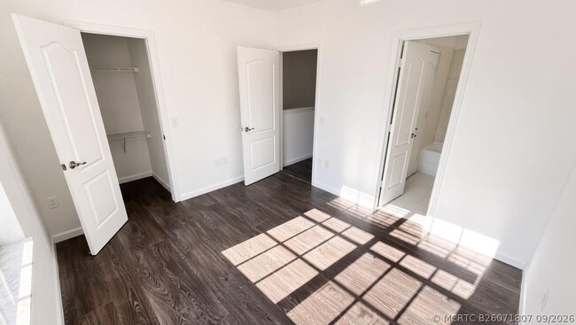 Building Photo - 106 Belmont Pl