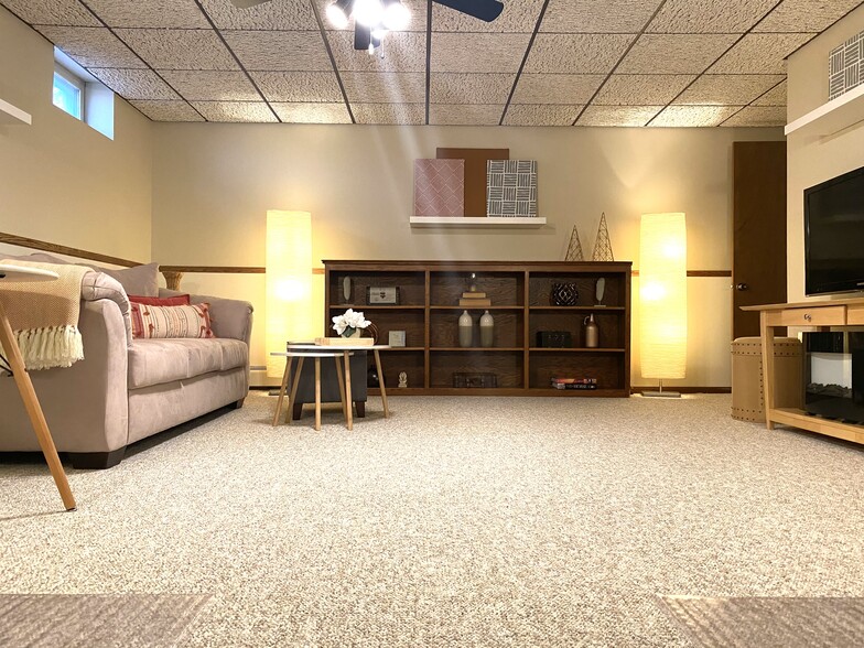 Building Photo - 1475 Sheldon St