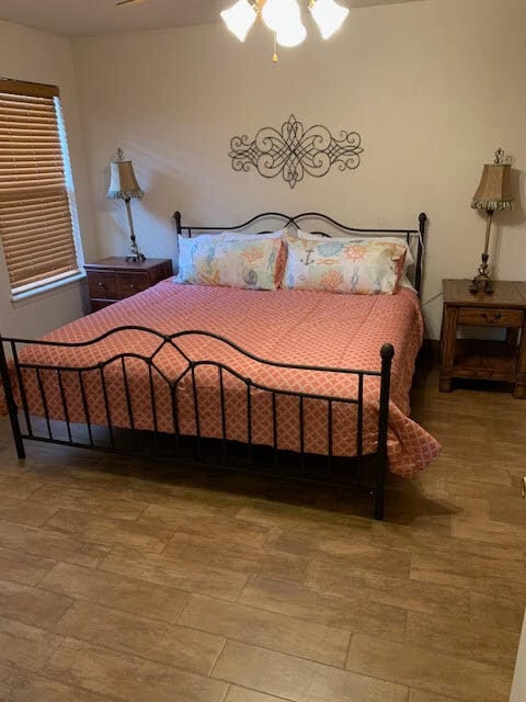 Master Bedroom - 3559 Rosewood Ave