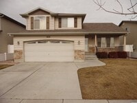 Building Photo - 950 Longleaf Dr