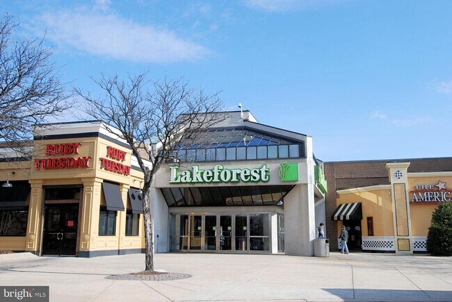 Building Photo - 19753 Grn Vlg Dr