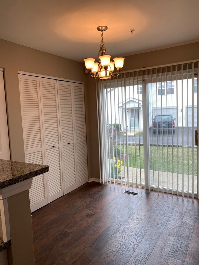 Building Photo - 2454 Frost Dr