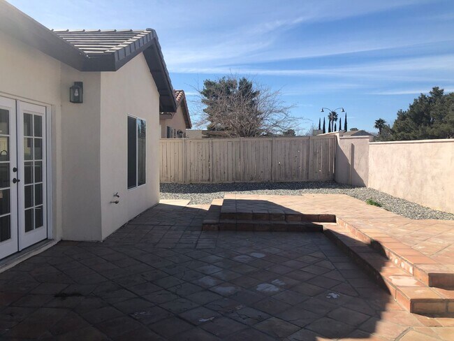 Building Photo - 12484 Mesa Verde Ct
