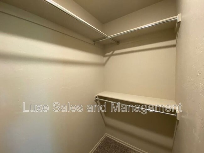 Building Photo - 749 SW 14th St