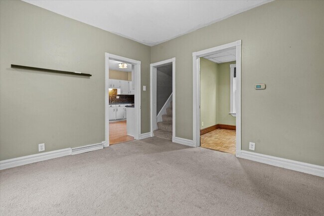 Dining room (now hard floor) - 829 W Lincoln Ave