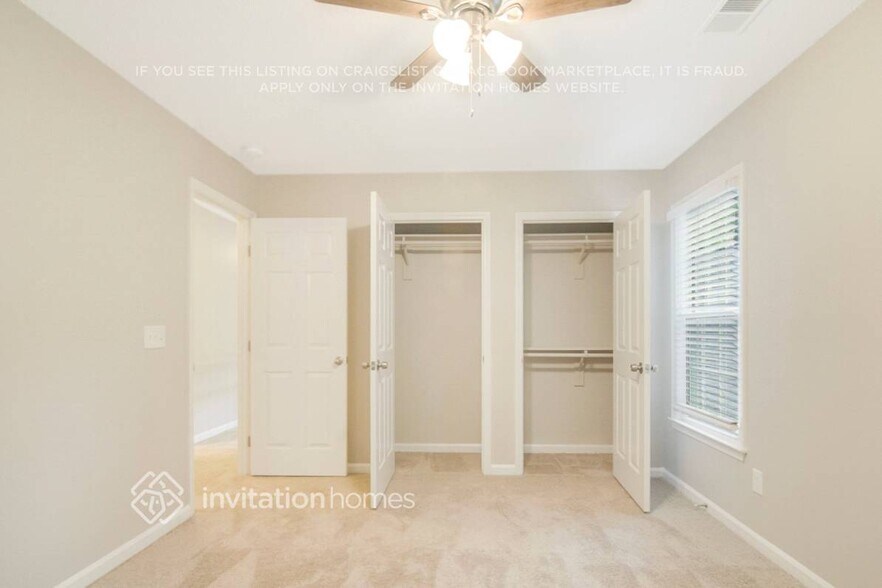 Building Photo - 305 Durington Pl