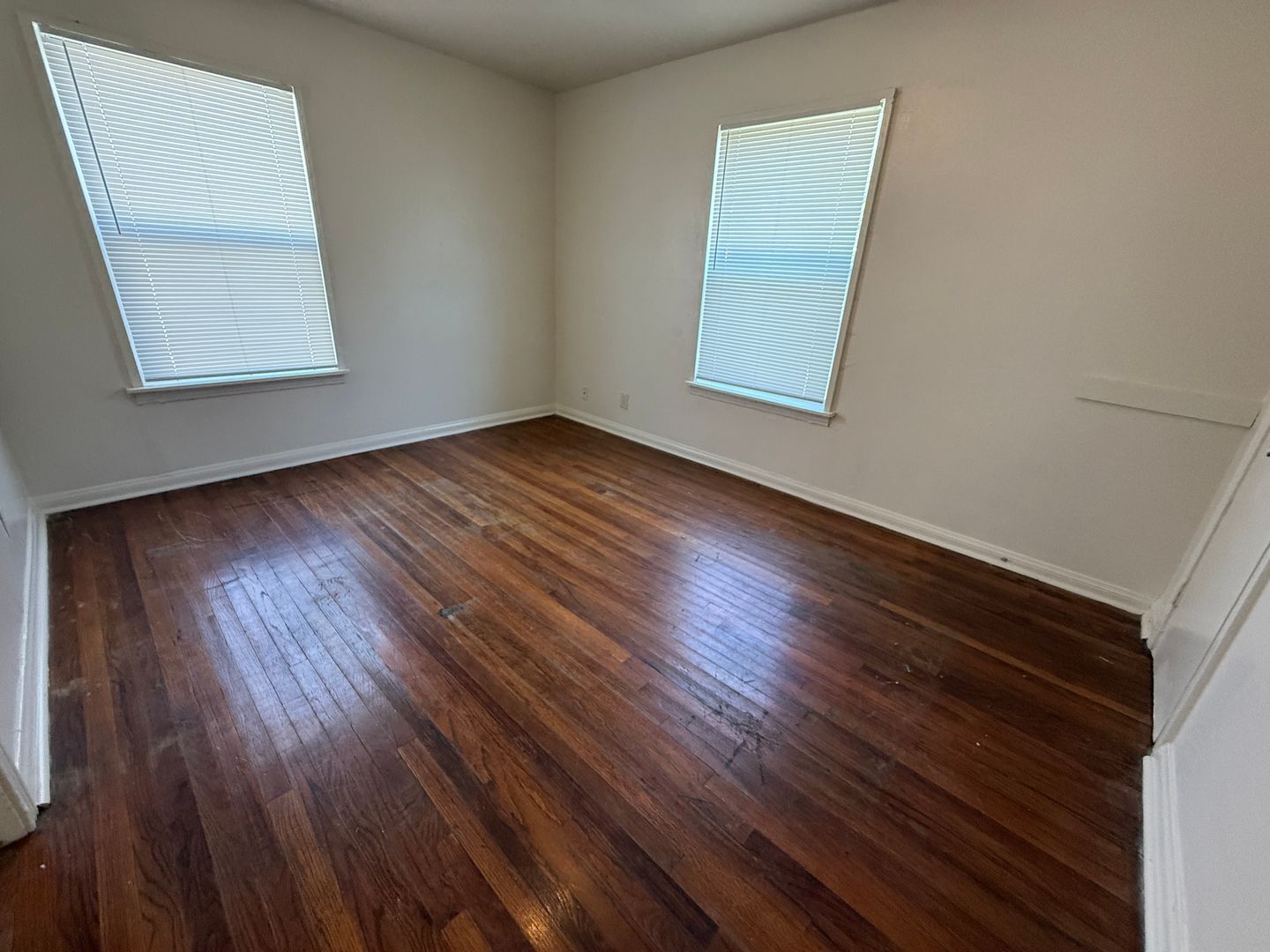 Building Photo - 803 Sissom Rd