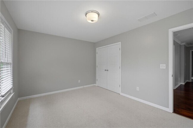 Building Photo - 2681 Oak Leaf Pl
