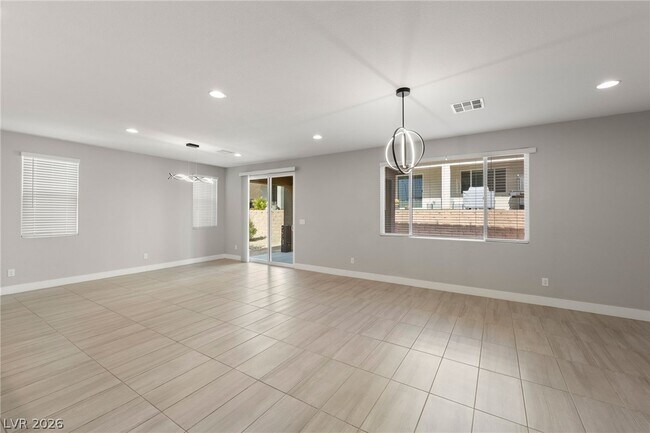 Building Photo - 129 Parliament Point