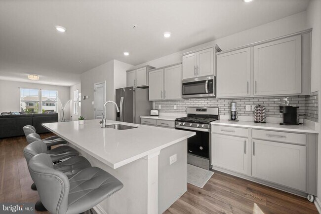 Building Photo - 434 Herringbone Wy