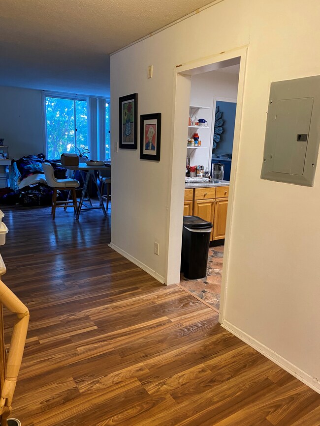 Foyer - 11801 Rockville Pike
