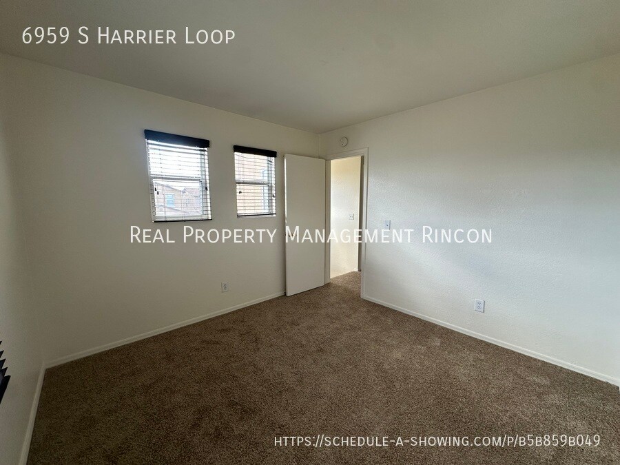 Building Photo - 6959 S Harrier Loop