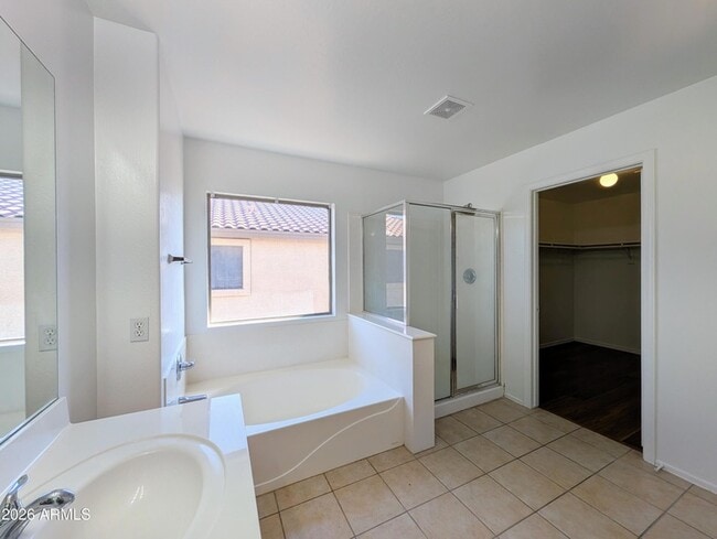 Building Photo - 6416 N 78th Ln