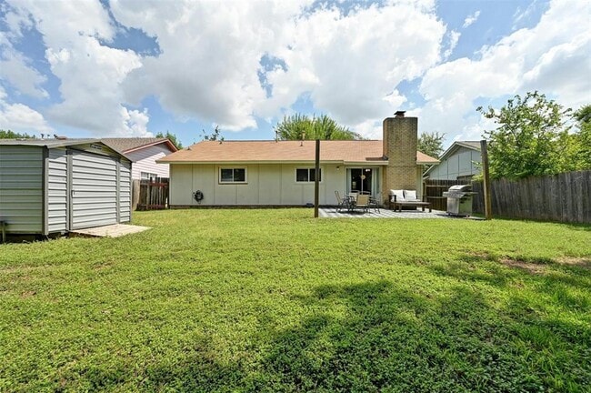 Building Photo - 4613 Cedargrove Dr