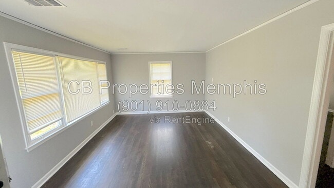 Building Photo - 1570 Jay Cove