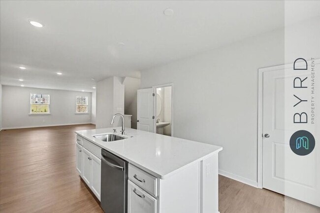 Building Photo - 231 Golden Haze Aly