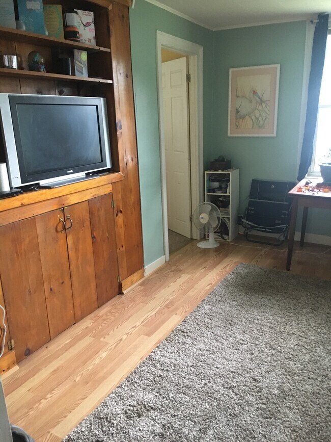 Building Photo - Bluestone Properties LP