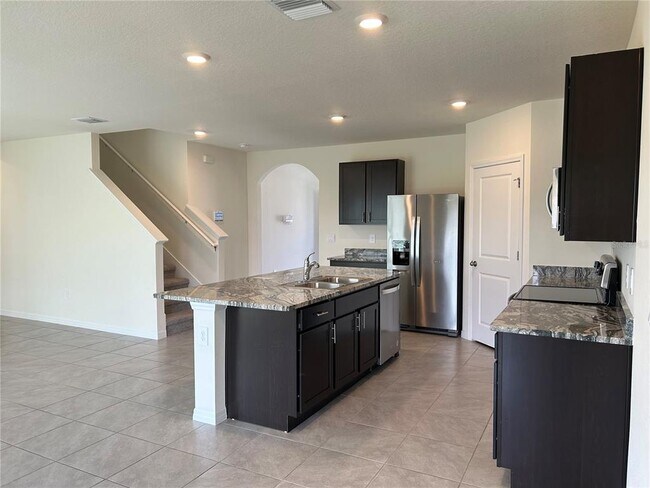 Building Photo - 17218 Reserva Dr