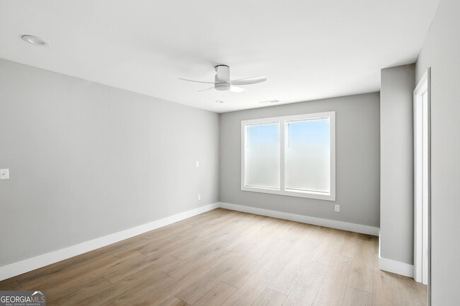 Building Photo - 159 Brad St