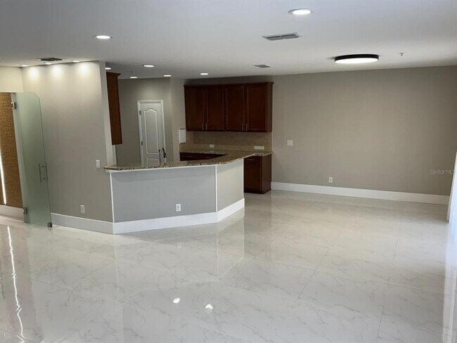 Building Photo - 2091 Bent Grass Ave