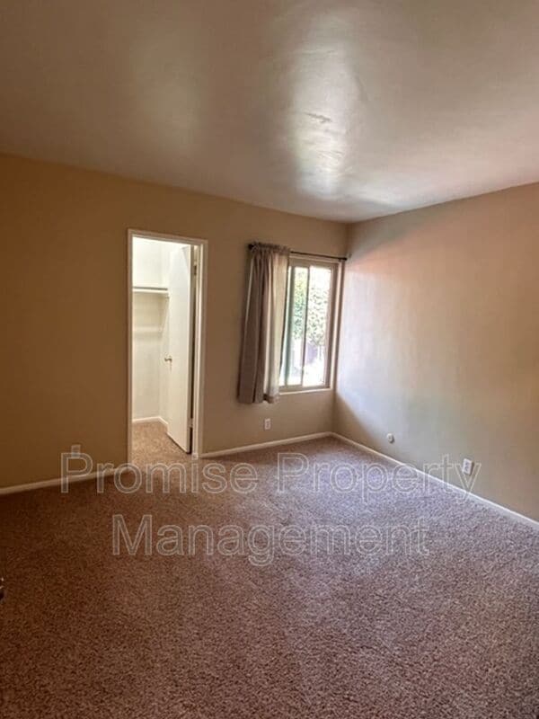 Building Photo - 2929 Fire Mountain Dr