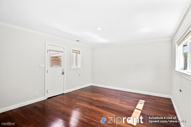 Building Photo - 4 br, 3 bath House - 3103 Millar Avenue, S...