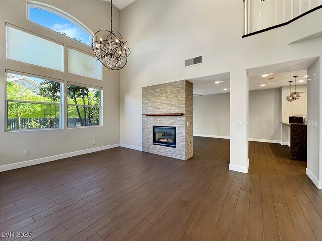 Building Photo - 1352 Fox Acres Dr