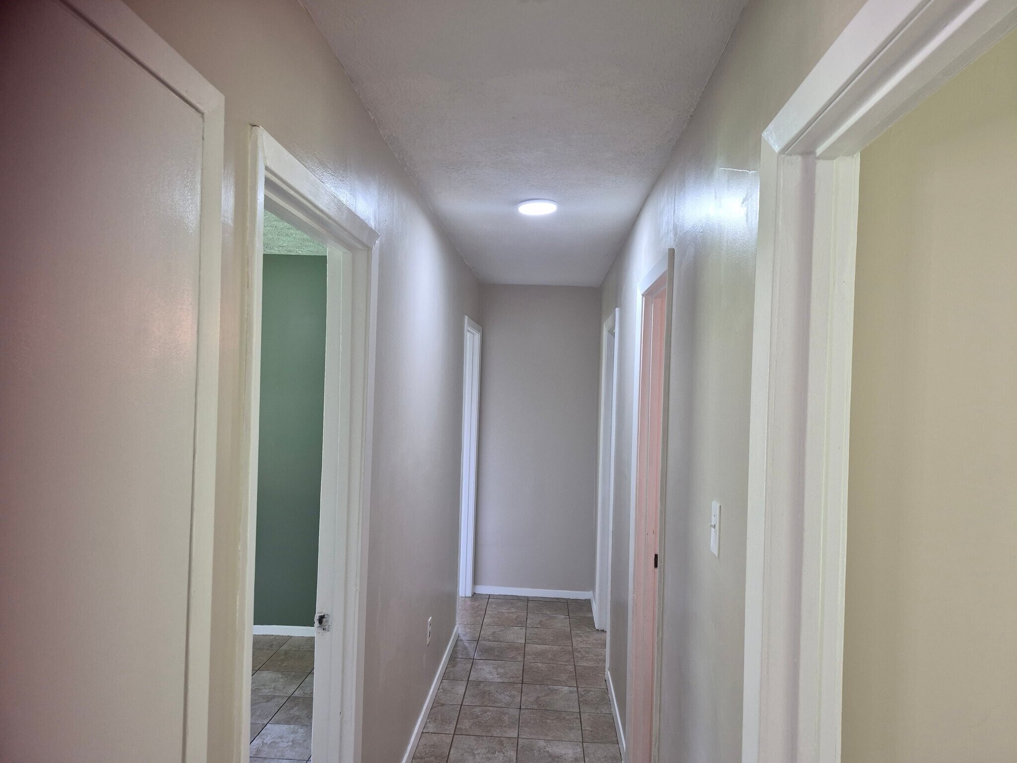 Building Photo - 5629 Queen Mary Ln