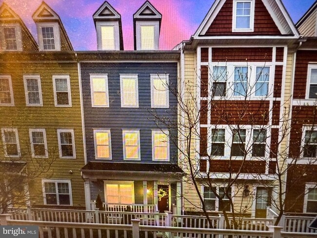 Primary Photo - 303 Davage Ln
