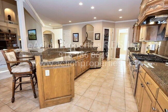 Building Photo - Granite Bay Beauty - 5 Bed, 3.5 Bath Home - Large Pool - Two Story - Lawn & Pool Service Included!