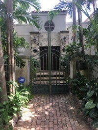 Building Photo - 3235 SW 58th Ct